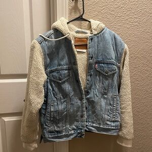LEVI’S Denim and Sherpa Jacket